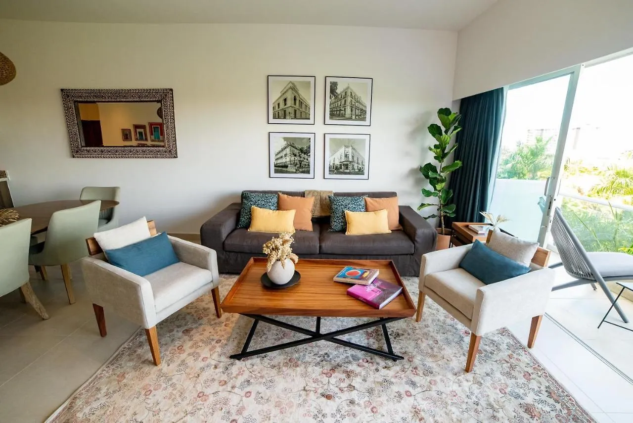 Apartment 87978 Deluxe And Unique 3Br Condo By The Harbor, Via Montejo Merida