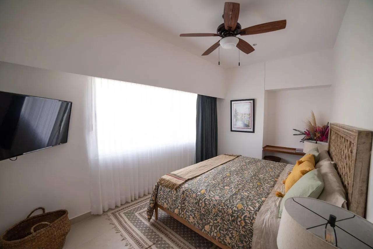 Apartment 87978 Deluxe And Unique 3Br Condo By The Harbor, Via Montejo Merida